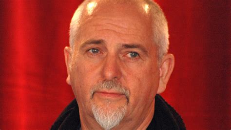 Inside The Relationship Between Peter Gabriel And Phil Collins.